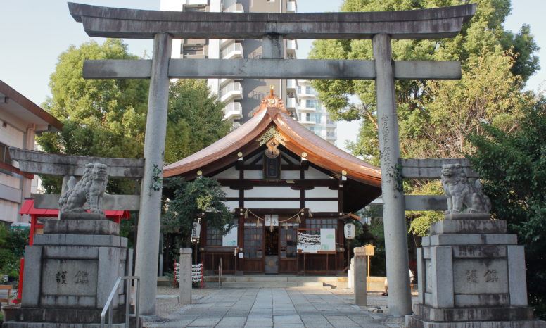 公式 名古屋 大須 三輪神社 矢場跡と縁結びの木となでうさぎ